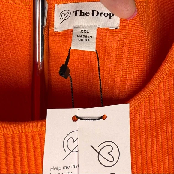 Vibrant Orange Sleeveless Crop Top - Picture 4 of 4